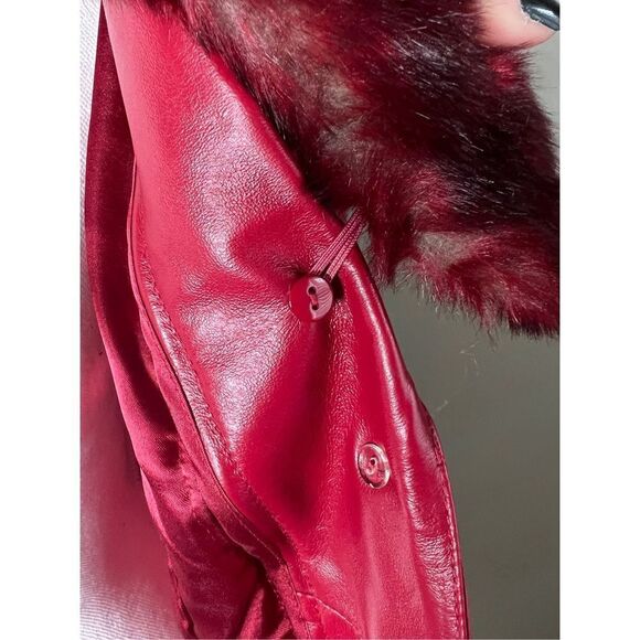 NWT Terry Lewis Classic Luxuries red leather long coat with faux fur hood - size - Picture 9 of 13